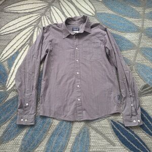 Patagonia Men’s Organic Cotton Gingham Burgundy Long Sleeve Button Up Size Small